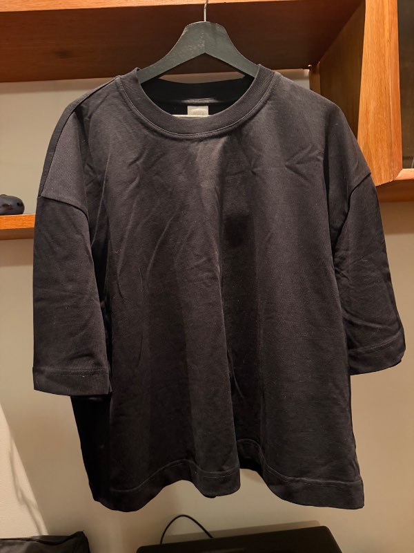 Svart t-shirt