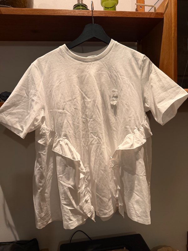 Hvítt blóm t-shirt