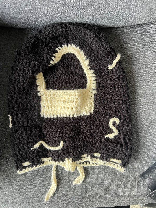 Balaclava kandknitted