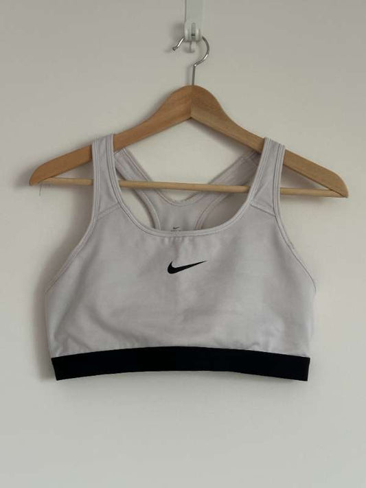 Hvítur íþróttatoppur - Nike