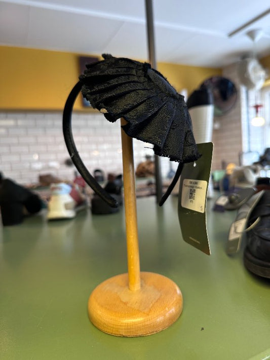 Thelmadesign rósettuspöng svört