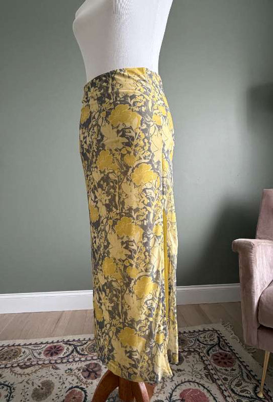 Free People gult mesh pils m blómum