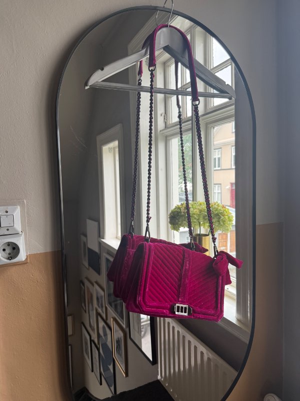 Rebecca Minkoff taska