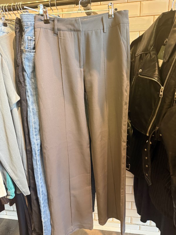 Venderbys gráar buxur