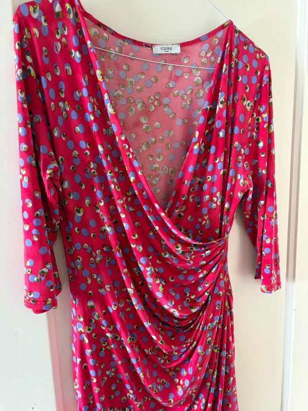 Bleikur kjóll