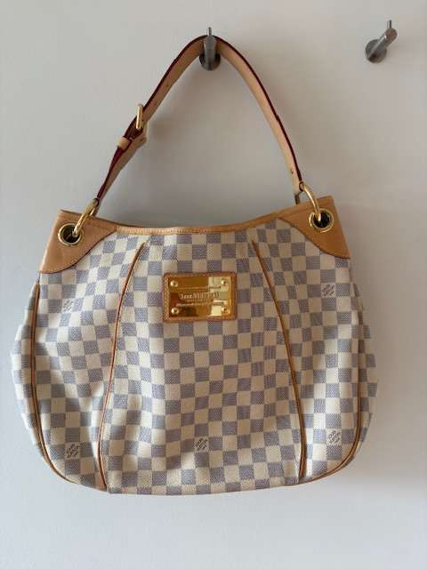 Fake Louis Vuitton ljóst veski