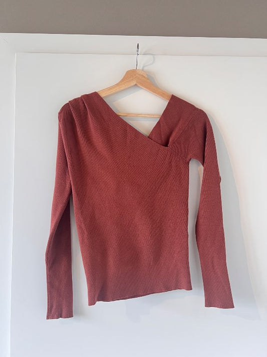 Essential Antwerp knitted toppur