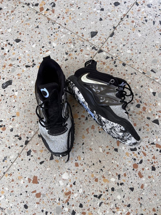 Nike körfuboltaskór
