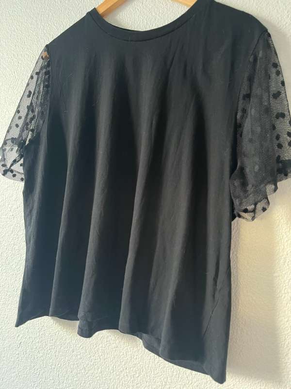 Svartur bolur plus size