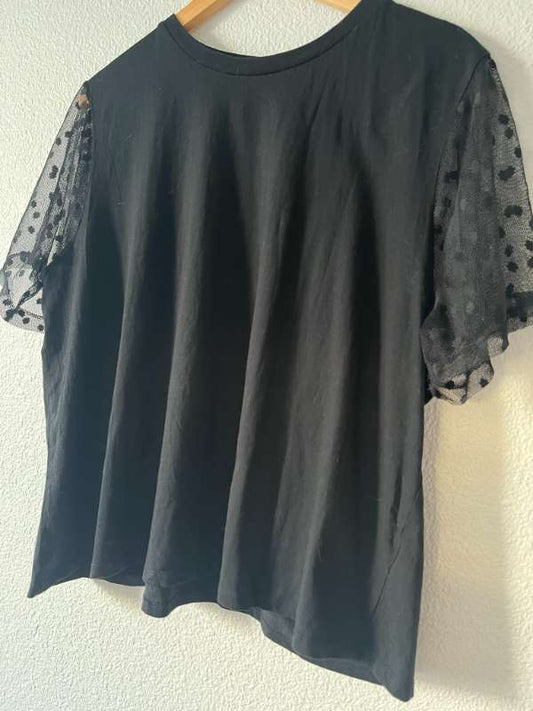 Svartur bolur plus size