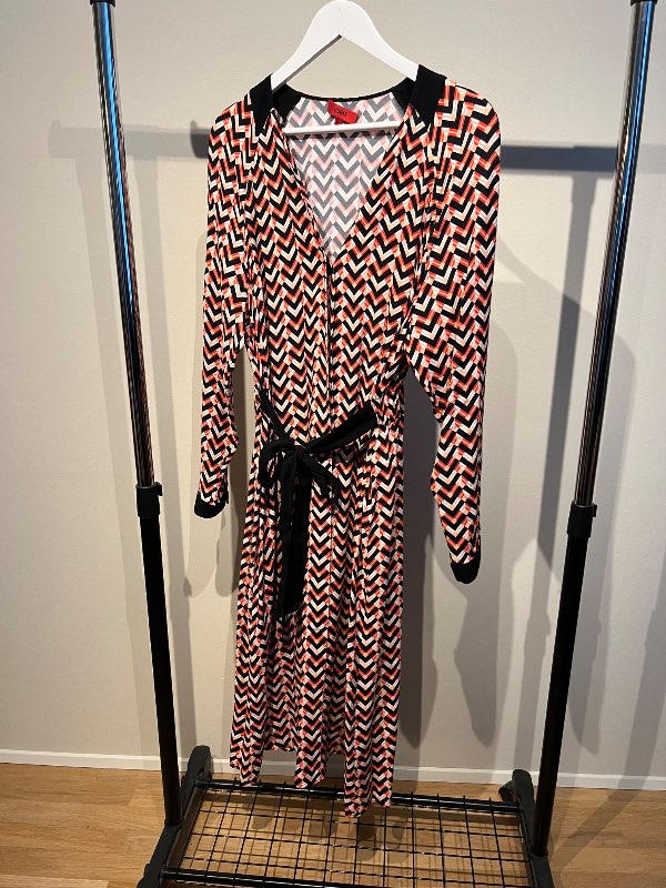 Síðerma kjóll BOSS