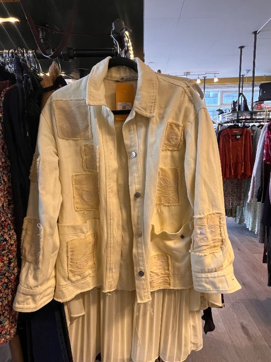 K - zara gulur gallajakki