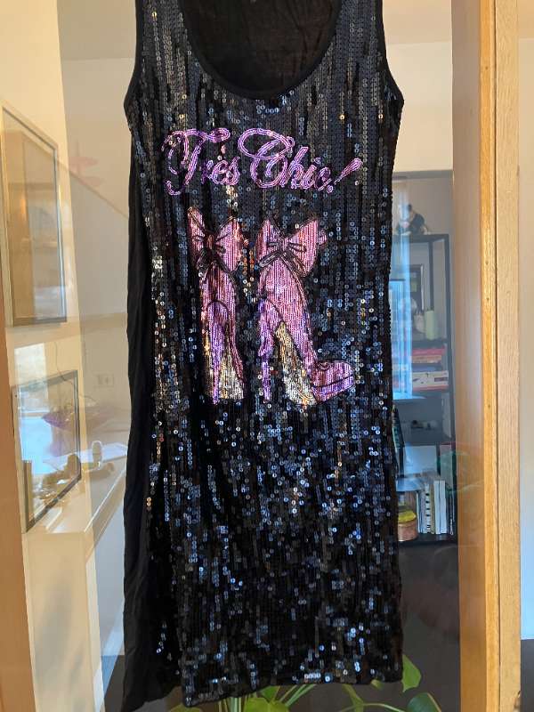 Trés Chic kokteil kjóll