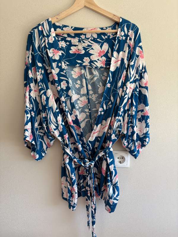 Esprit kimono stuttur blár