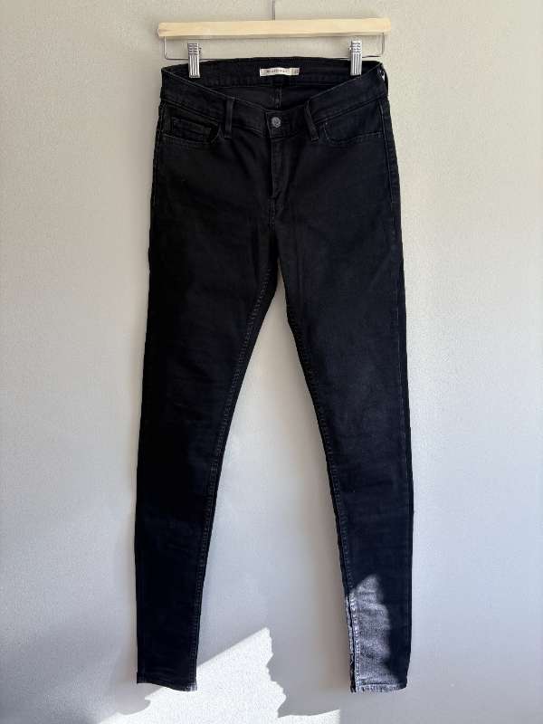 Levis 710 Super skinny svartar þvegnar