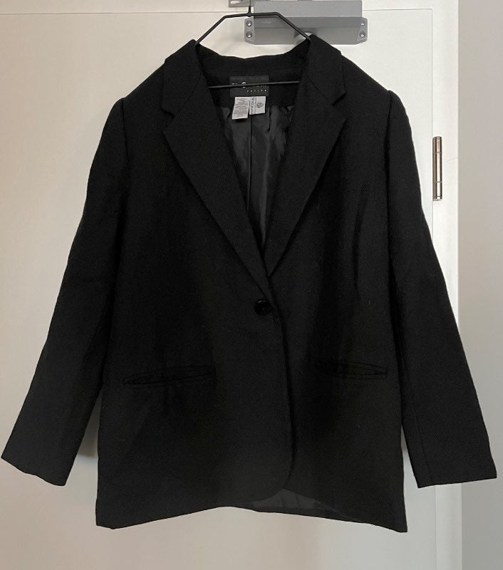 Vintage Sag Harbor 100% pure wool blazer