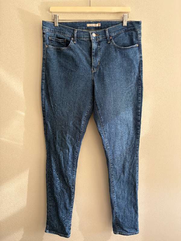 Levis 311 Shaping skinny bláar (high rise)