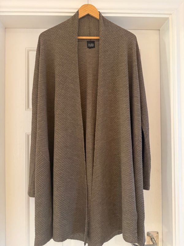 opin jakkapeysa frá Eileen Fisher