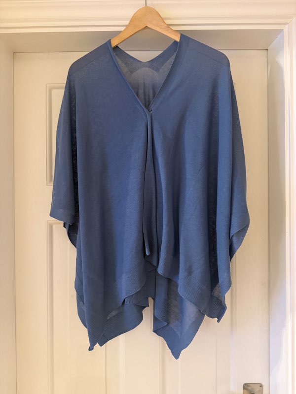 Uniqlo herðasjal blátt