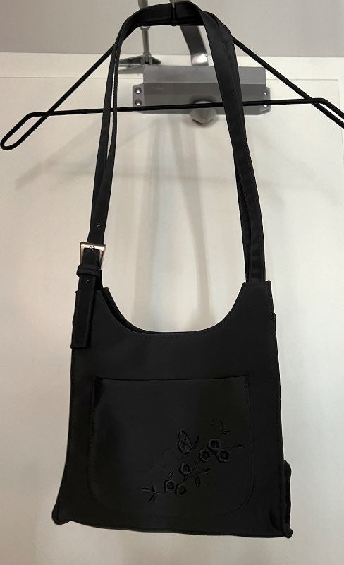 Vintage Y2K Embroidered Nylon Shoulder Bag (grey)