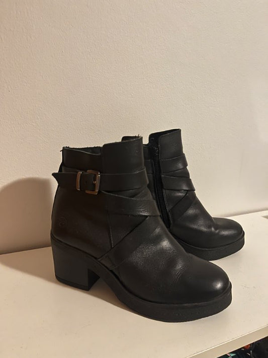 Svört boots