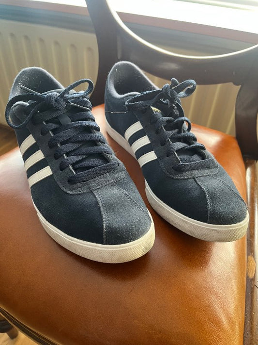 Adidas skór