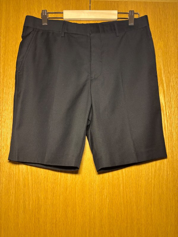Suit stuttbuxur
