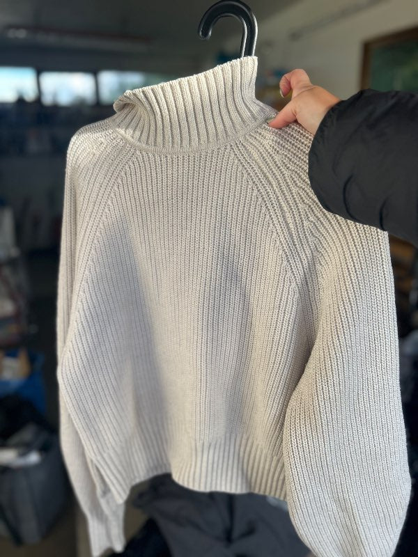 beige peysa ullarblanda
