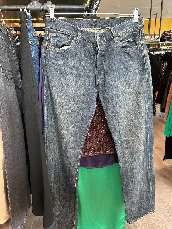 Levis 501 gallabuxur 33-34