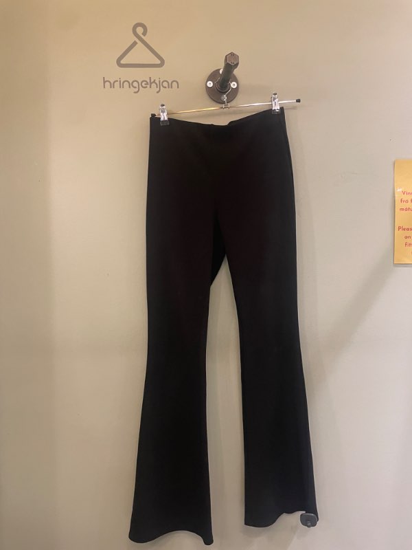 Svartar H&M útvíðar buxur