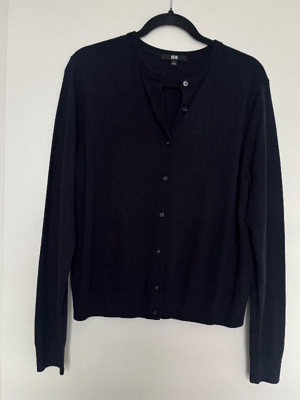Uniqlo hneppt peysa