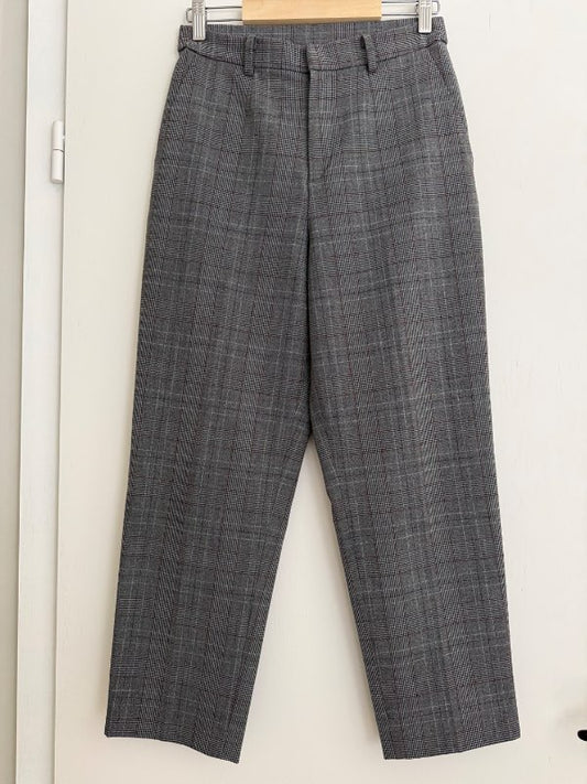 Uniqlo köflóttar buxur