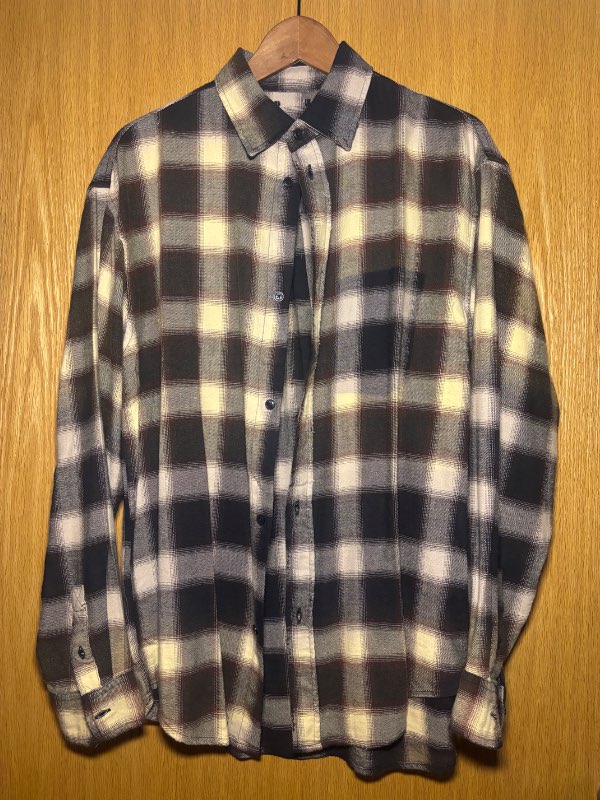 Brún plaid skyrta
