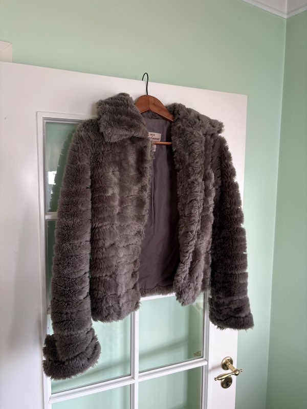 Vintage MNG faux pels