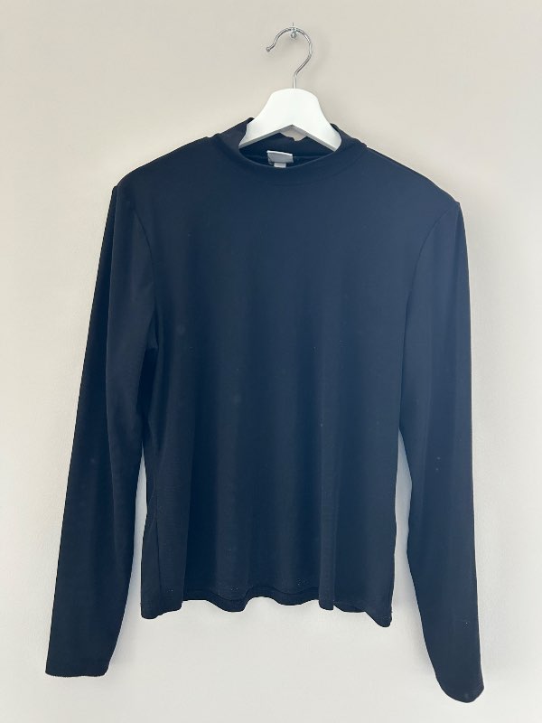 Svartur síðermabolur h&m