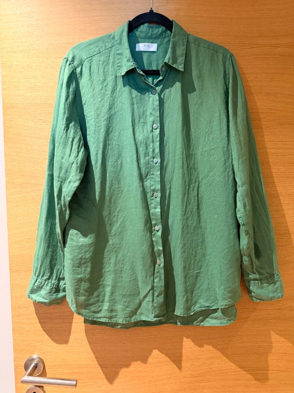 UNIQLO hōrskyrta