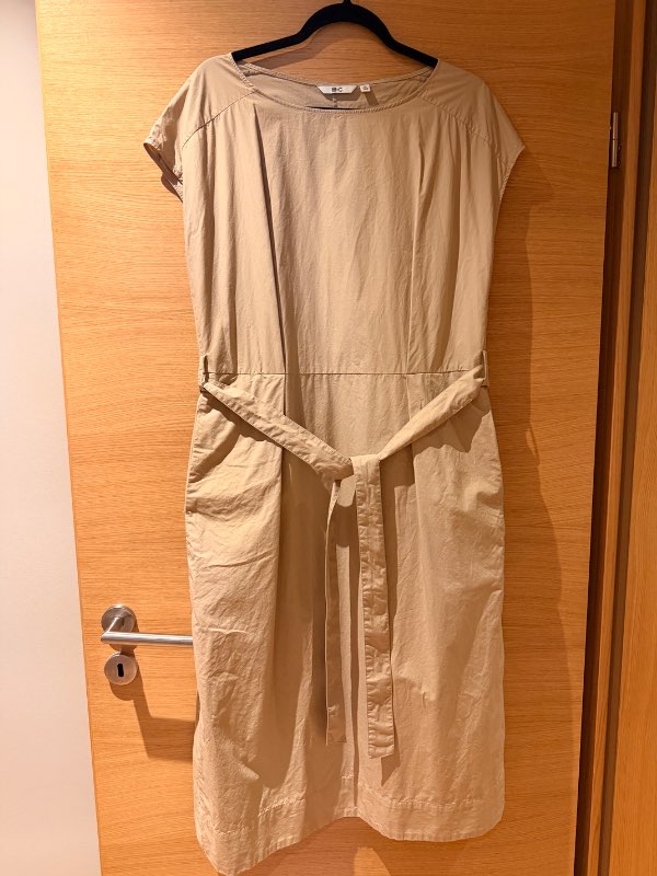UNIQLO kjóll