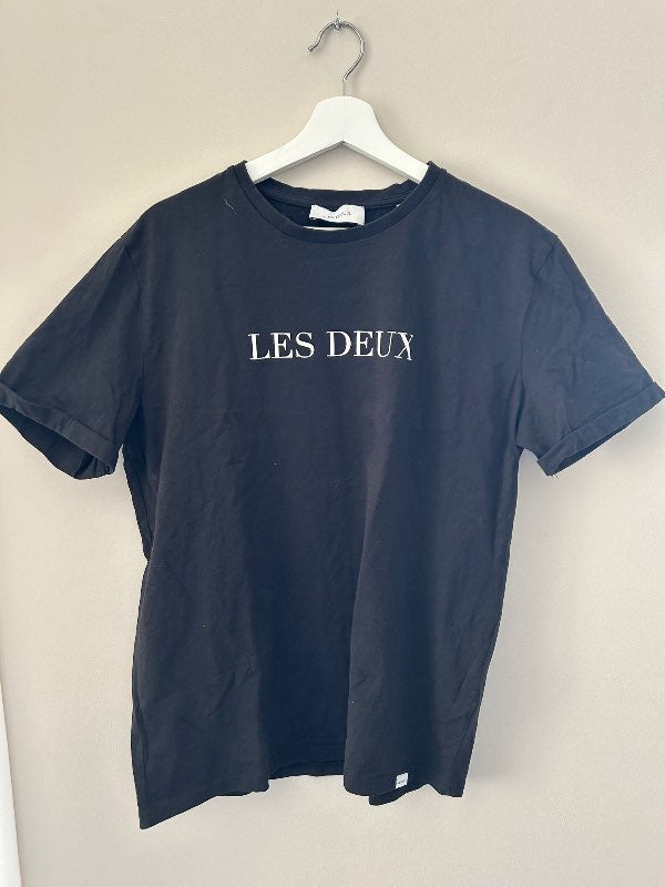 Les Deux svartur stuttermabolur
