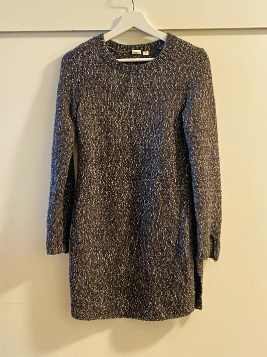 Gap grey knitted dress