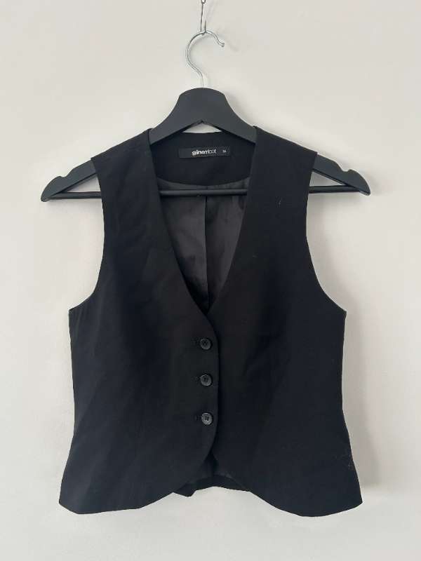 Gina tricot vesti