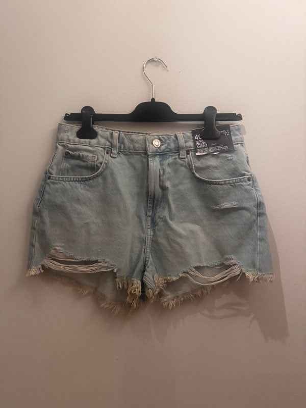 Gallastuttbuxur ljósar