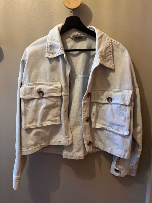 Zara- cropped gallajakki
