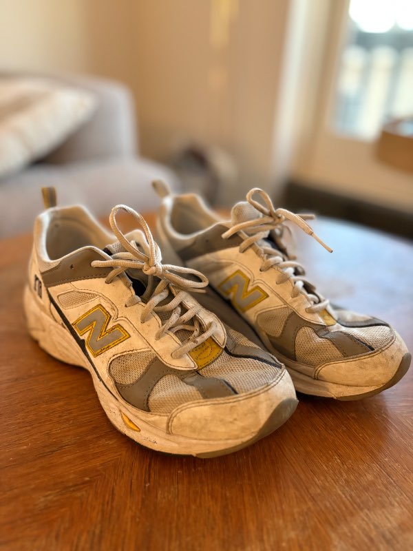 NB 878 hvítir