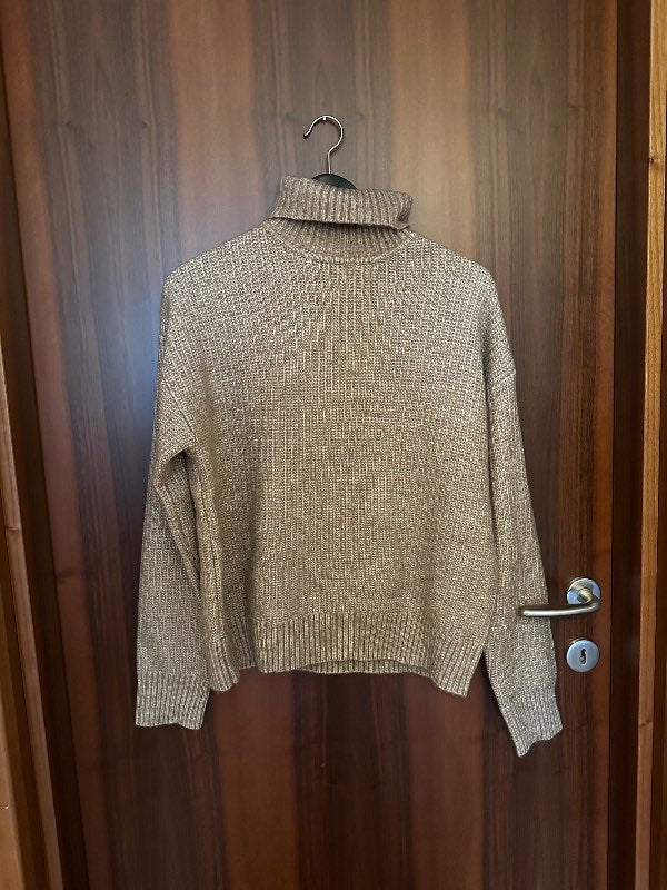 M&S peysa ljós
