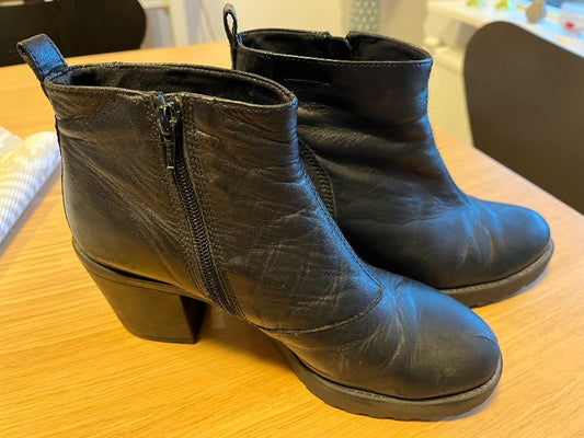 Svartir skór, Vagabond
