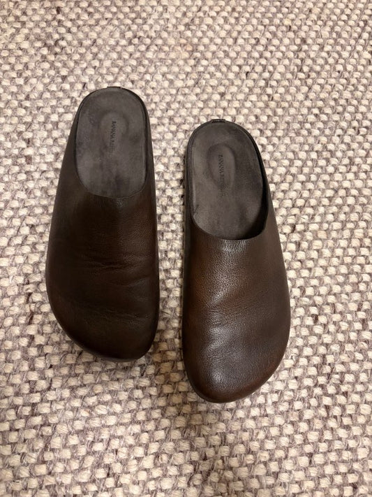 Banana Republic Slipper Mule 43