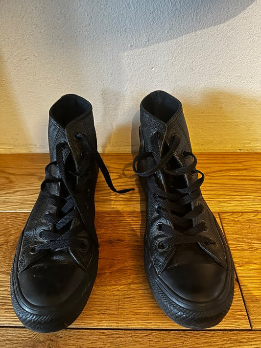 Converse svartir leðurskór