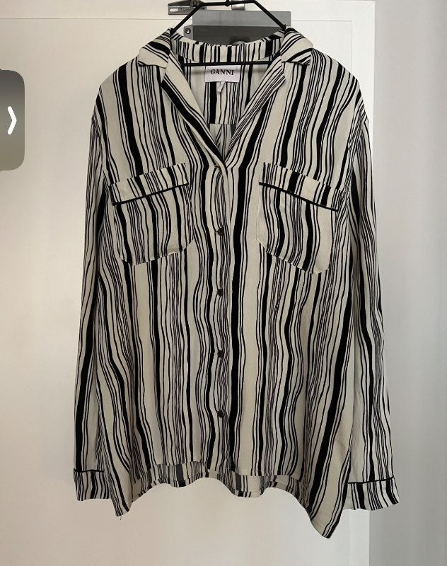 Ganni crepe striped blouse (ecru/black)