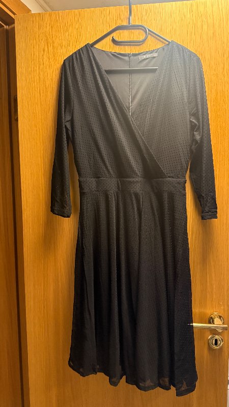 Esprit kjóll