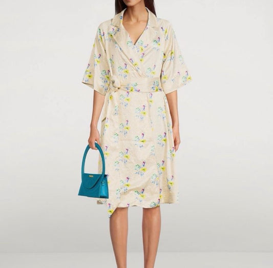 Ganni kimono wrap kjóll